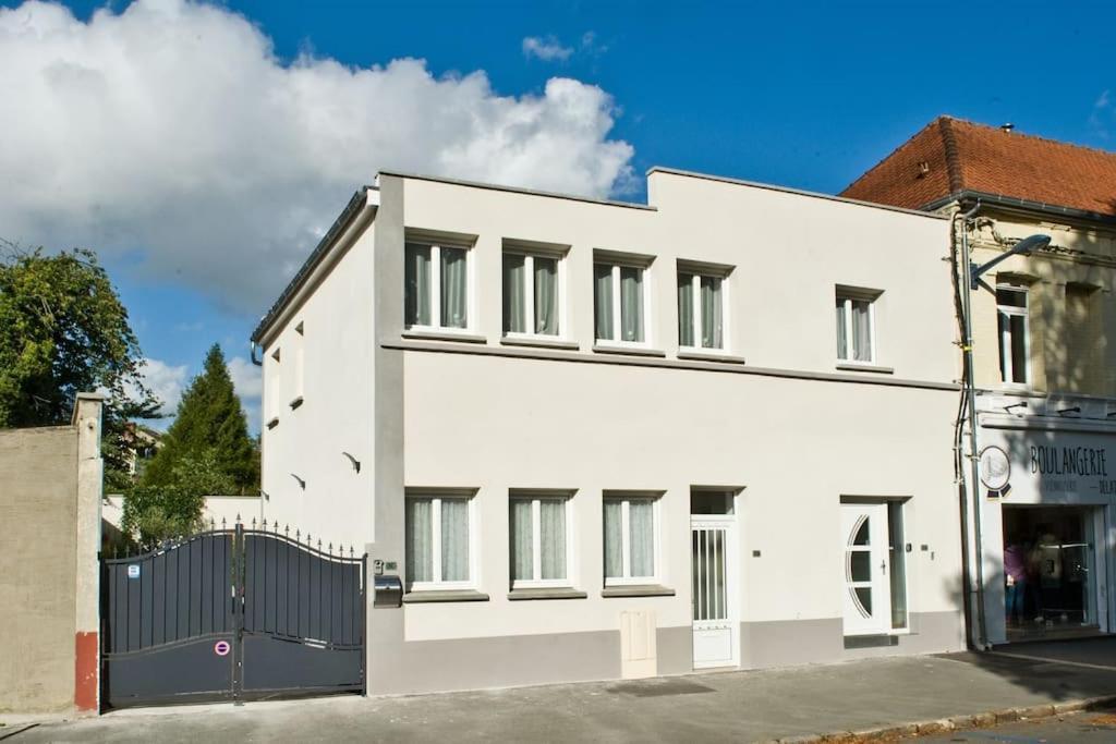 Gite Rdc 42M2 400 M Centre Ville 200 M Gare Tgv Parking Gratuit 250 Places Face Au Logement Arras Dış mekan fotoğraf